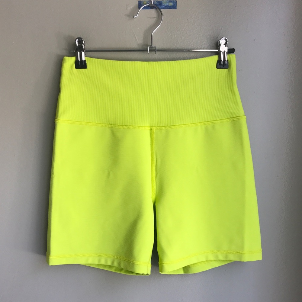 NWT! OFFLINE By Aerie Goals Rib 5" Bike Short Size: L